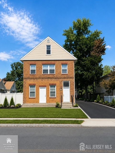 307 Rock Avenue - Photo 1