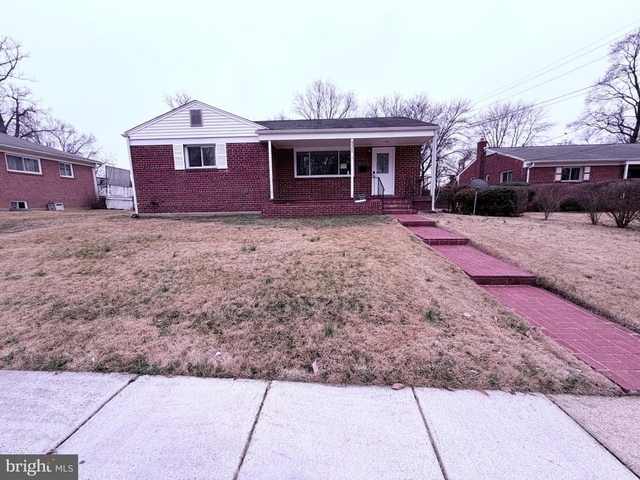 3507 Riviera Street - Photo 1