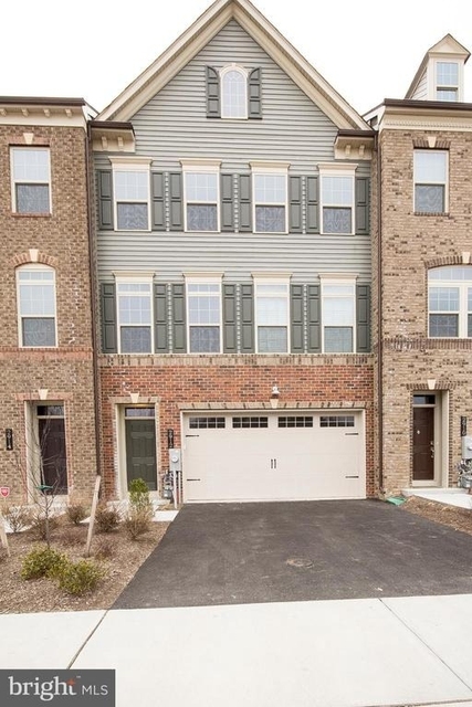 2912 Middleham Court - Photo 1