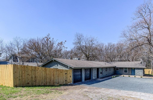 5706 Gloucester Ln - Photo 1