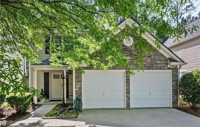 173 Village Trace - Photo 1