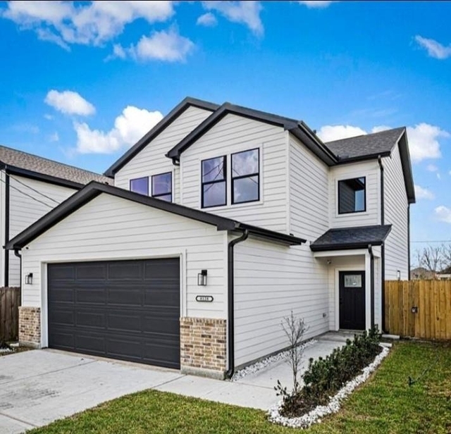 8128 Chateau Street - Photo 1