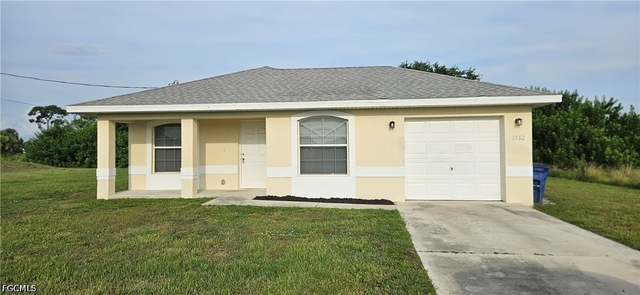 1062 Countess Avenue - Photo 1