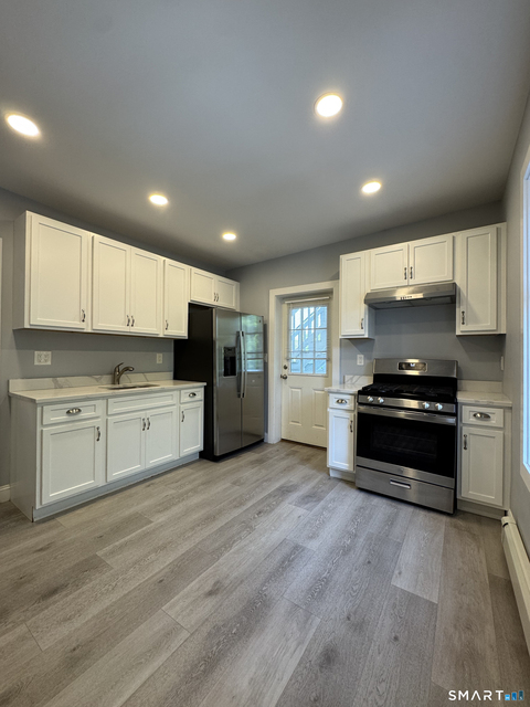 40 Clarks Hill Avenue - Photo 1
