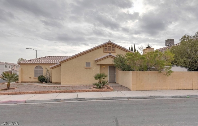 7225 Scenic Hills Drive - Photo 1