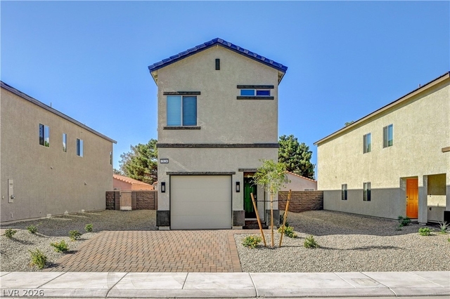 2124 Abraham Avenue - Photo 1