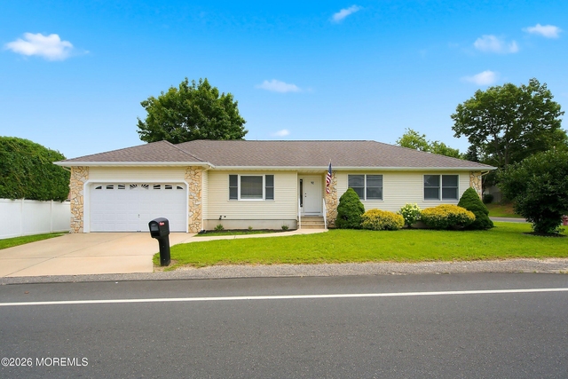 92 Birch Street - Photo 1