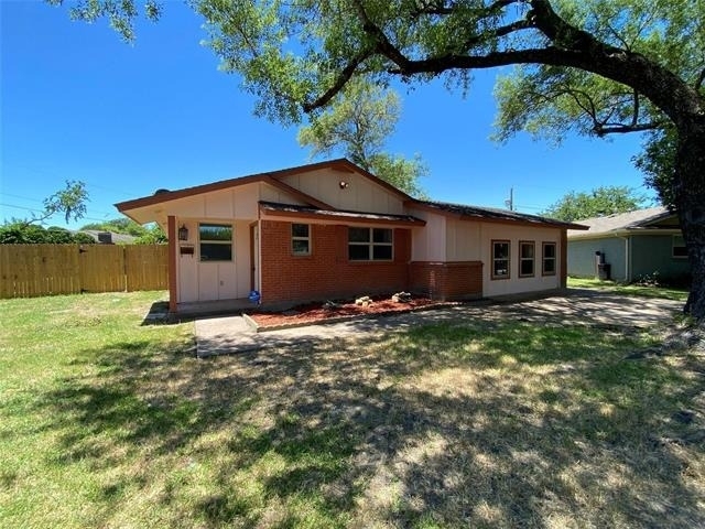 2813 Arcady Drive - Photo 1