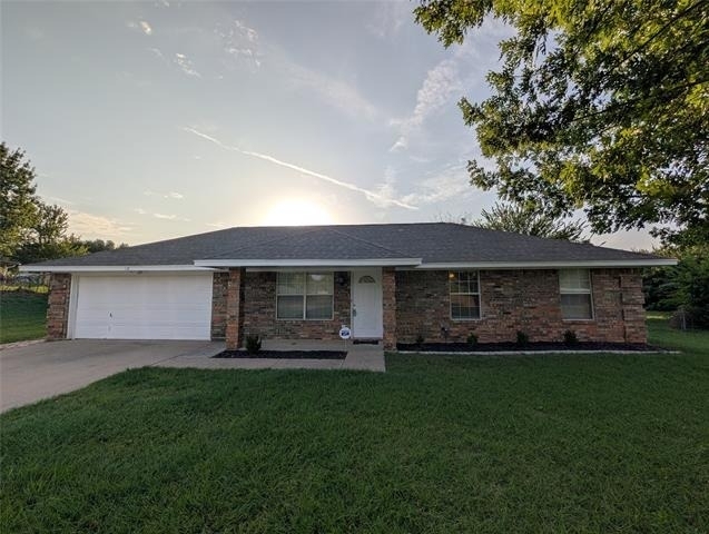 118 Westridge Drive - Photo 1