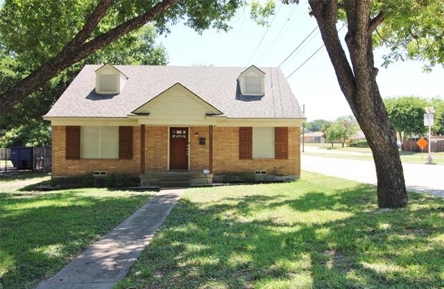 900 Valley Ridge Drive - Photo 1