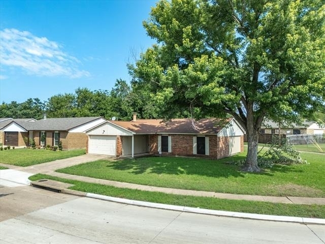10217 Ironwood Lane - Photo 1