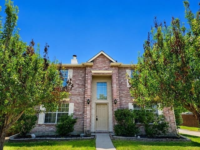 4512 Saddlebrook Drive - Photo 1
