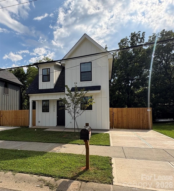 2905 Clyde Drive - Photo 1