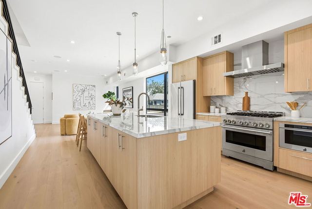 4095 Sawtelle Boulevard - Photo 1