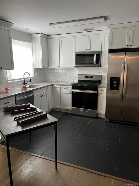 822 9th Street - Photo 1