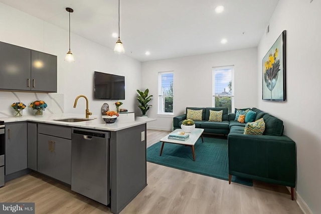 2046 E Lehigh Avenue - Photo 1
