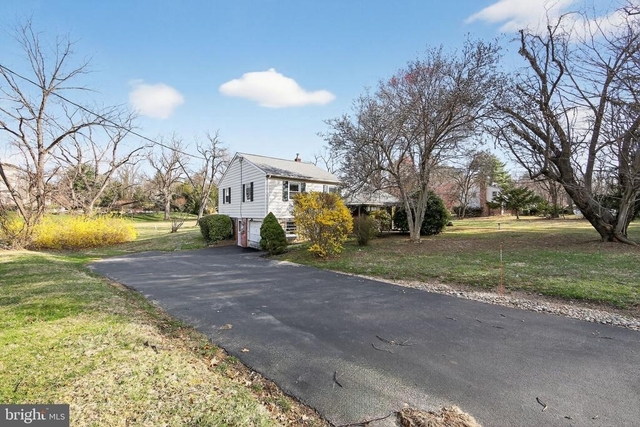 1567 Sugartown Road - Photo 1