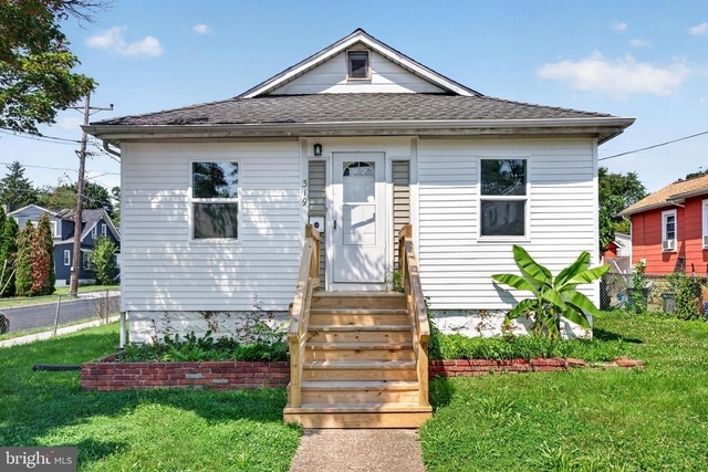 319 Laurel Avenue - Photo 1