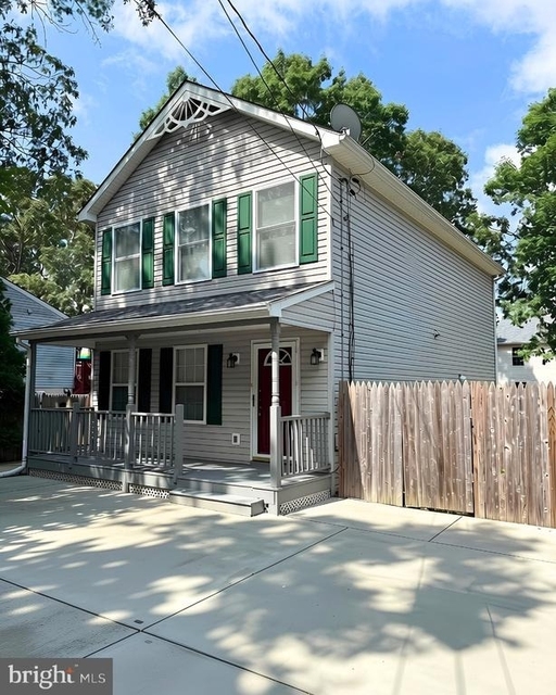 419 S Yam Avenue - Photo 1