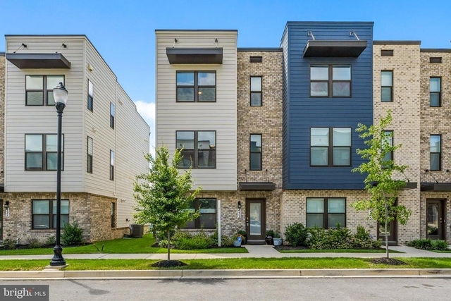 423 Carroll Walk Avenue - Photo 1