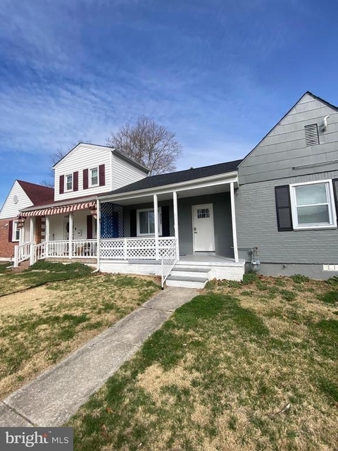 4722 Raspe Avenue - Photo 1