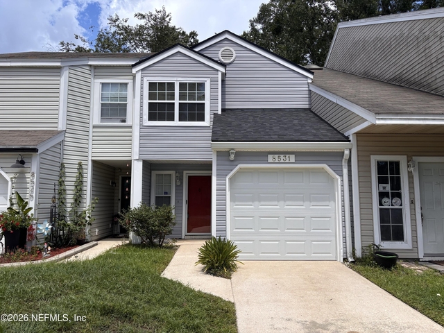 8531 E Sturbridge Circle - Photo 1