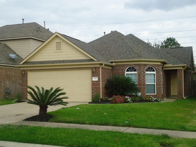 2810 Youpon Lake Court - Photo 1