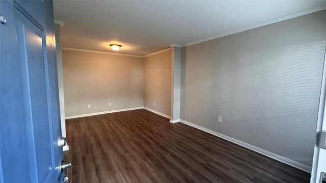 2825 Bellefontaine Street - Photo 1