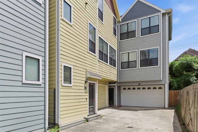 214 W 28th Street - Photo 1