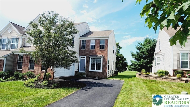 1816 Emerald Drive - Photo 1