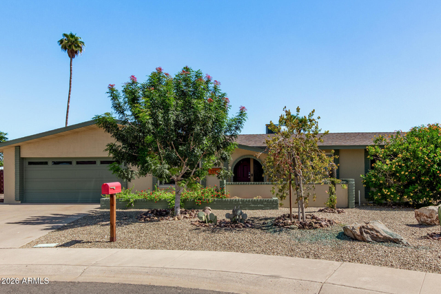 1956 E Dunbar Drive - Photo 1