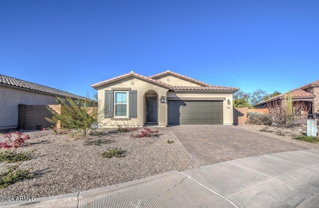 1266 E Kingman Street - Photo 1