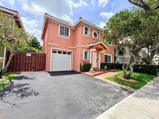 61 Nw 110th Avenue - Photo 1