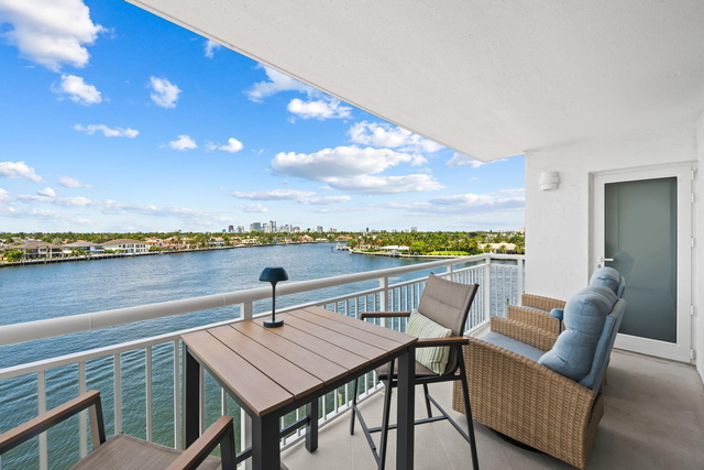 511 Bayshore Drive - Photo 1