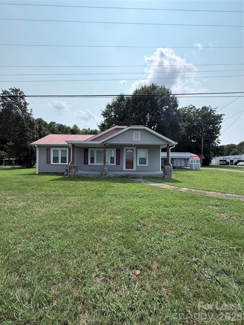 1547 N Piedmont Avenue - Photo 1