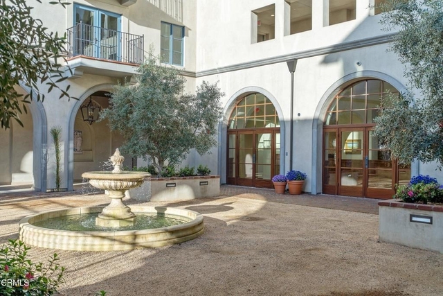 88 N Oakland Avenue - Photo 1