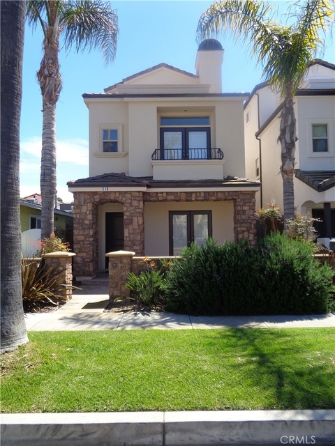 318 9th Street - Photo 1
