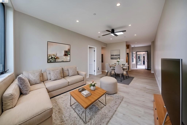4202 Telegraph Ave - Photo 1
