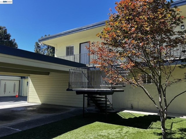 36976 Mulberry St - Photo 1