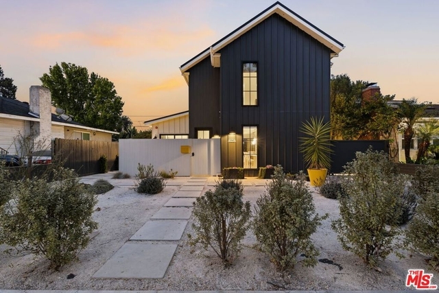 4034 Coolidge Avenue - Photo 1