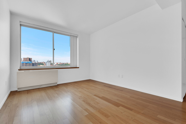 68 Bradhurst Avenue - Photo 1