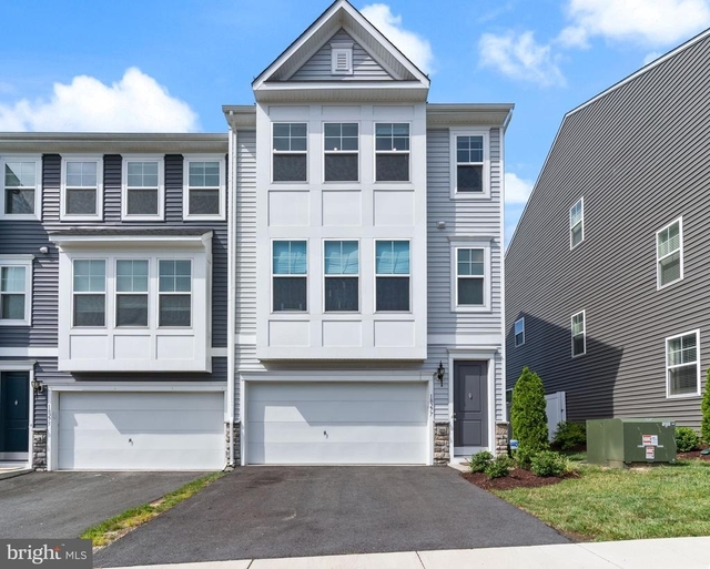 18277 Summit Pointe Drive - Photo 1