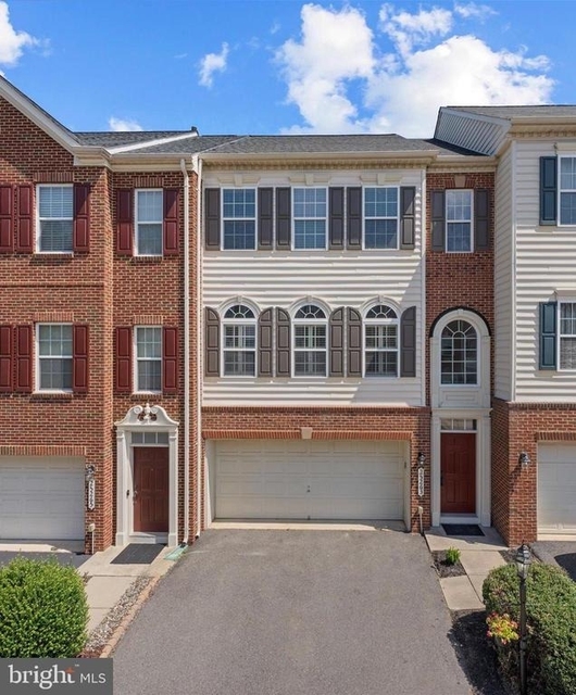 25263 Beach Place - Photo 1