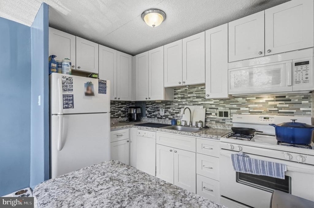 526 Playa Del Sol - Photo 1