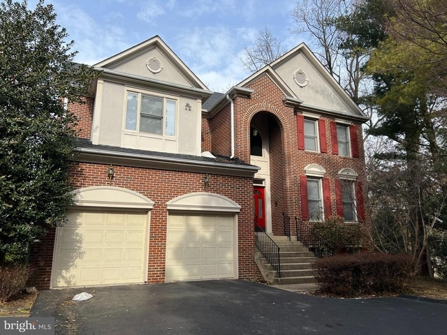 9425 Spruce Tree Circle - Photo 1