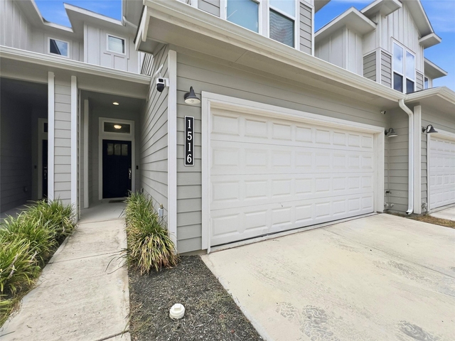 1516 Roseburg Dr - Photo 1