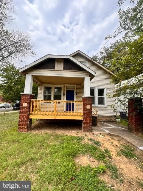 800 44th Street Ne - Photo 1