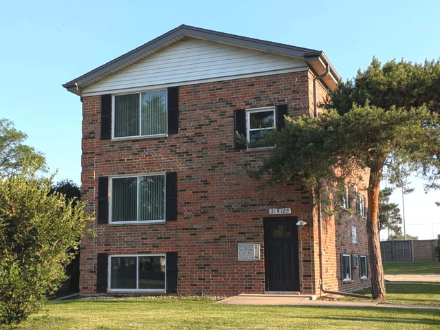 21w185 Tee Lane - Photo 1