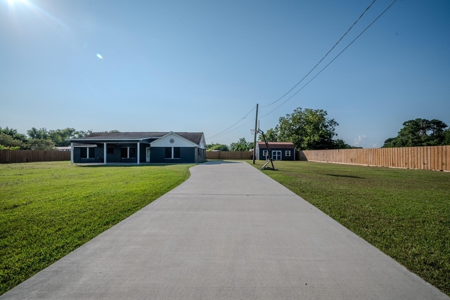 1102 Crosby Dayton Road - Photo 1