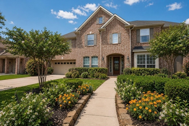7606 Westmoreland Drive - Photo 1